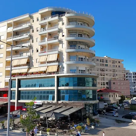 Amara Sea View Aparments Lungomare Влёра